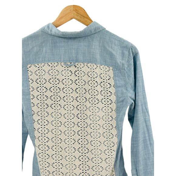 American Rag‎ Chambray and Lace Crocheted Button-Down Top Shirt - Small - Picture 5 of 12